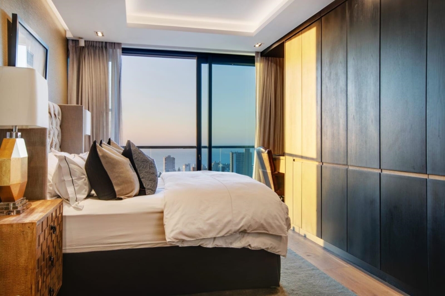 2 Bedroom Property for Sale in Sea Point Western Cape